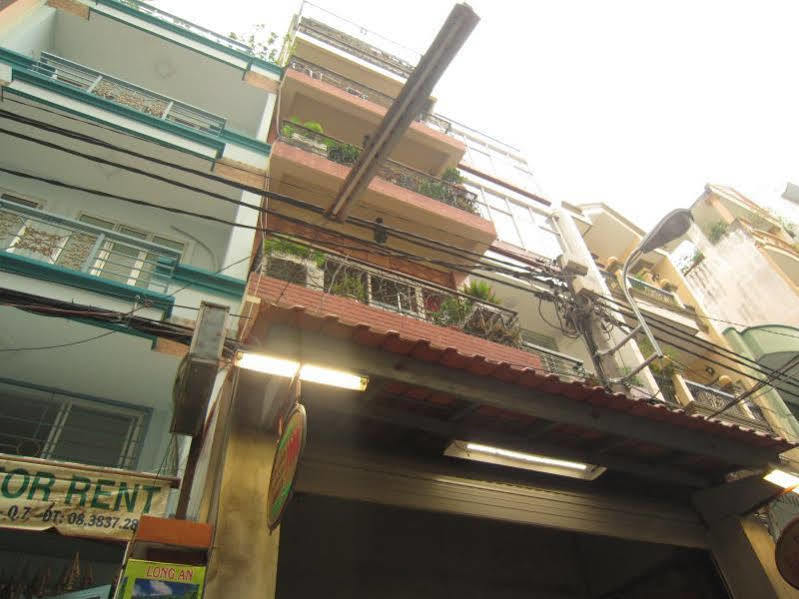Bee Saigon