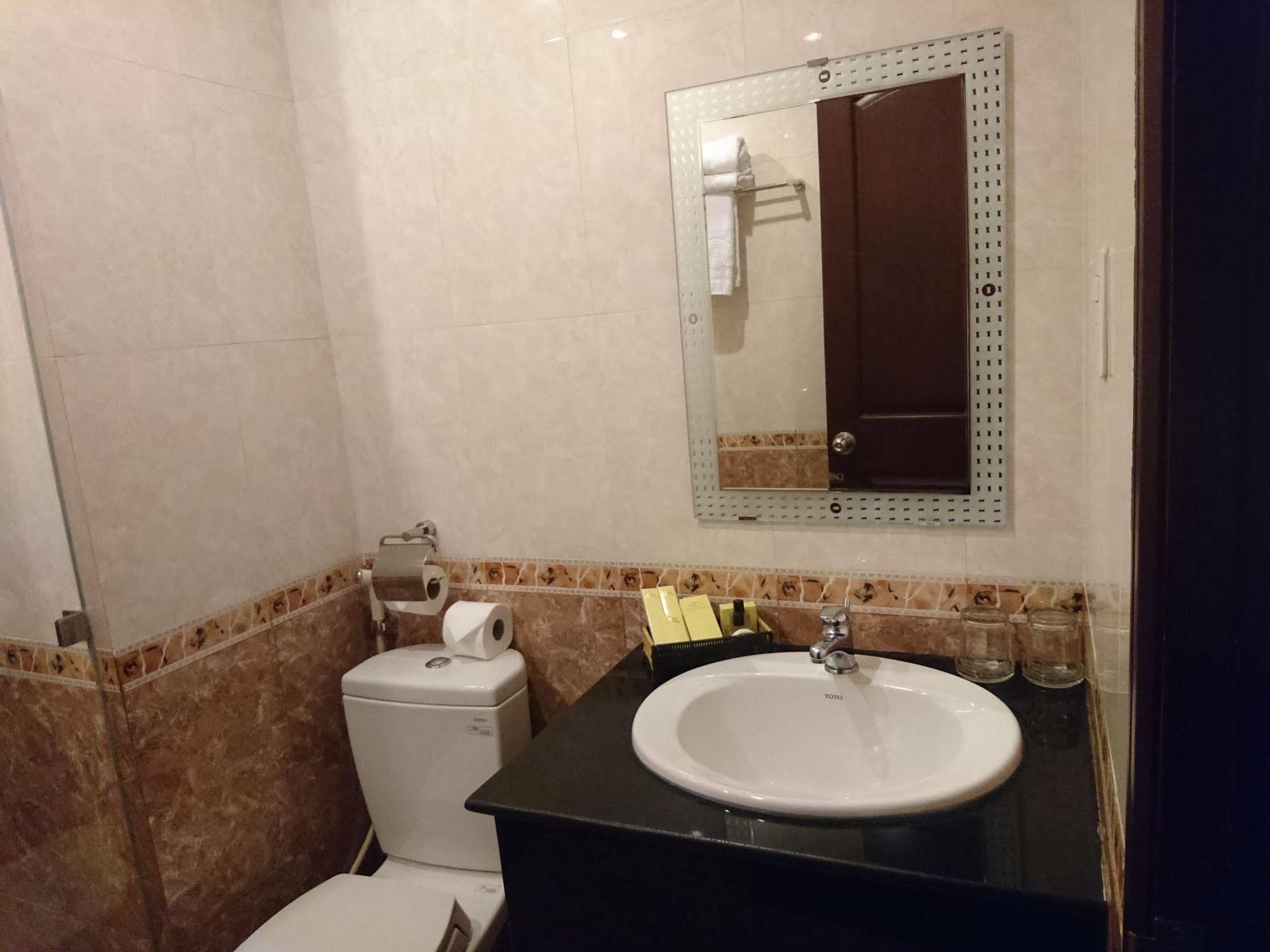 Hotel Beautiful Saigon 3 3*