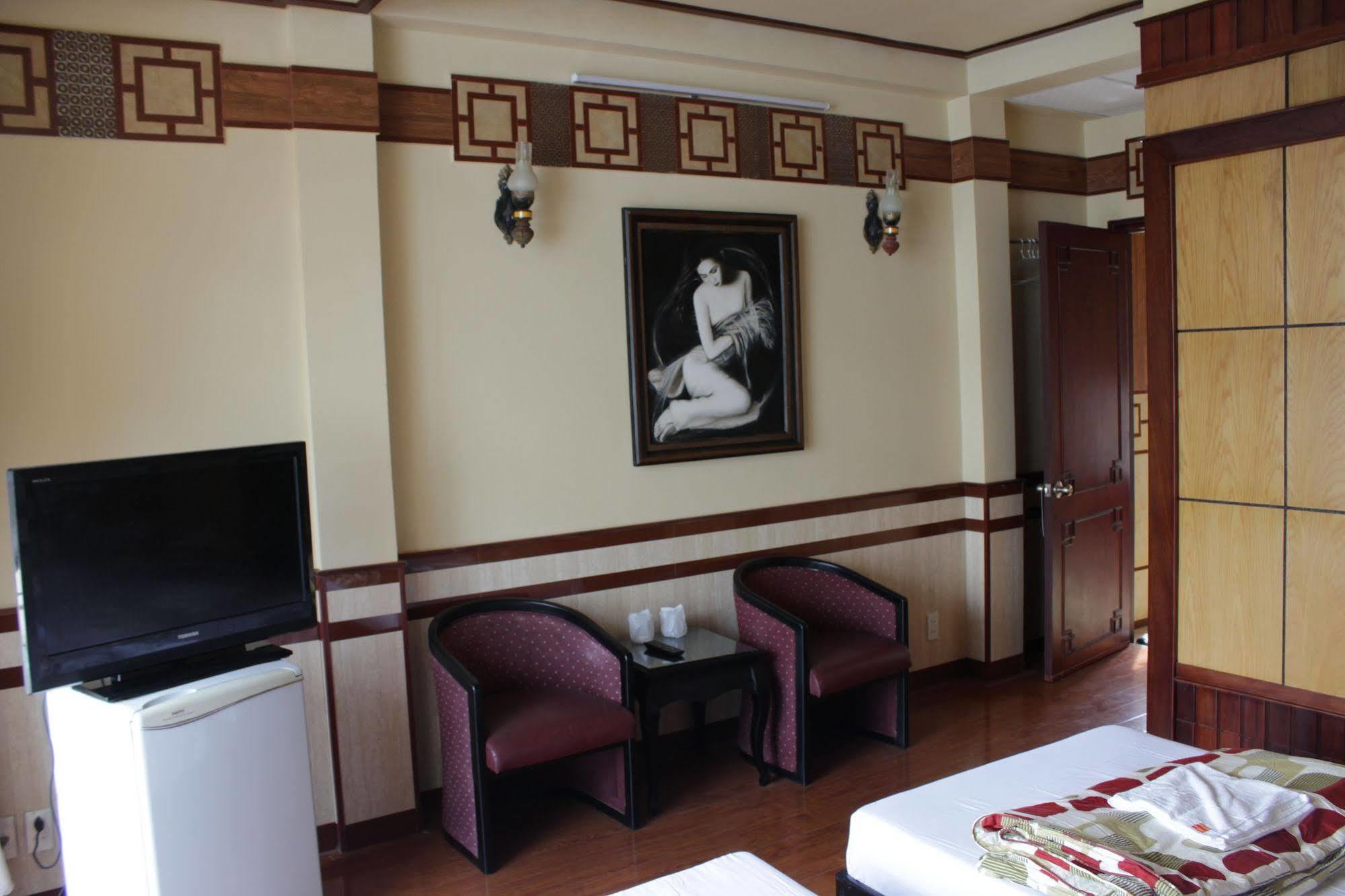 Bi Saigon Hotel 2*