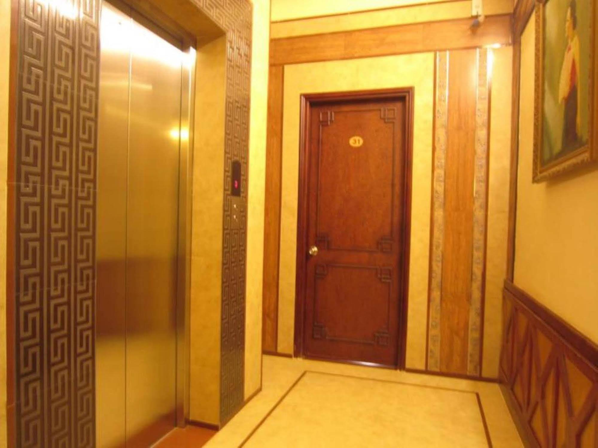 Hotel Bi Saigon