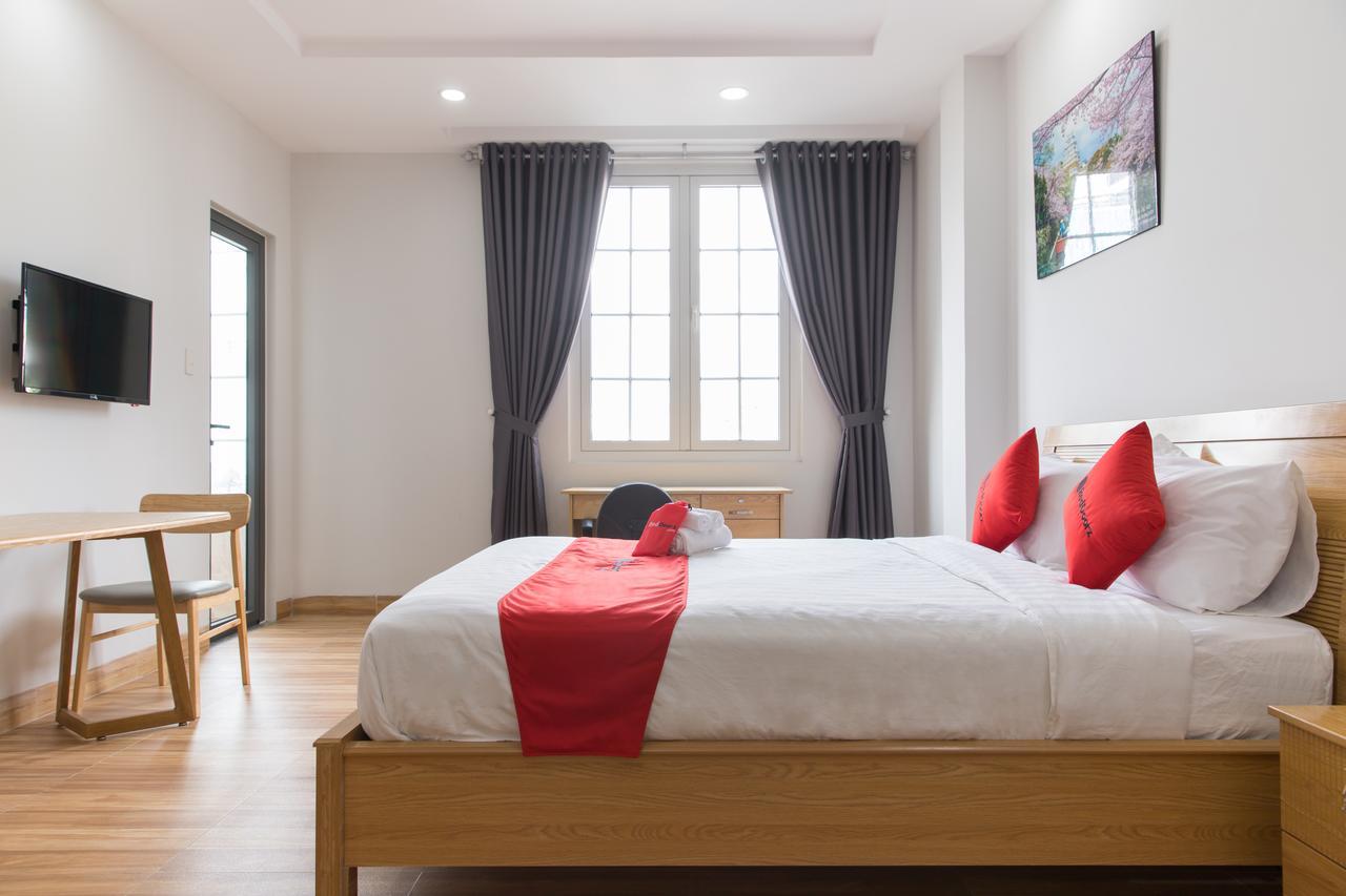 Guest house Reddoorz Premium Near E-town Ho Chi Minh City