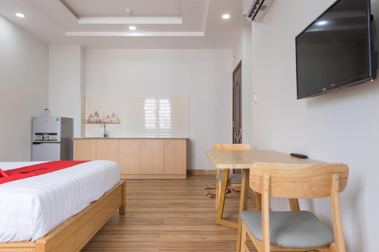 Guest house Reddoorz Premium Near E-town Ho Chi Minh City