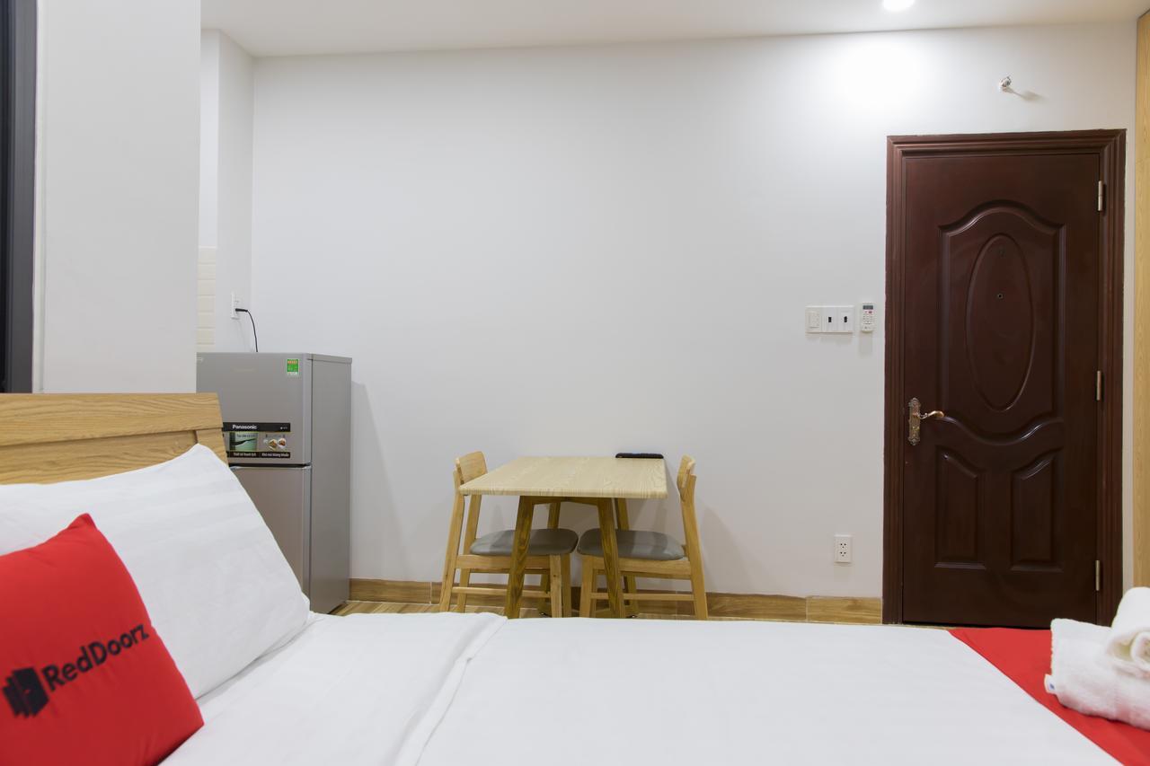 Guest house Reddoorz Premium Near E-town Ho Chi Minh City