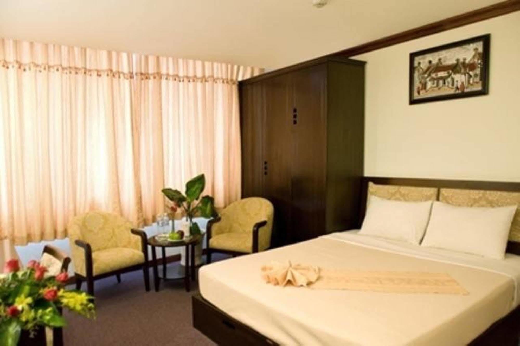 Hotel Dong Kinh