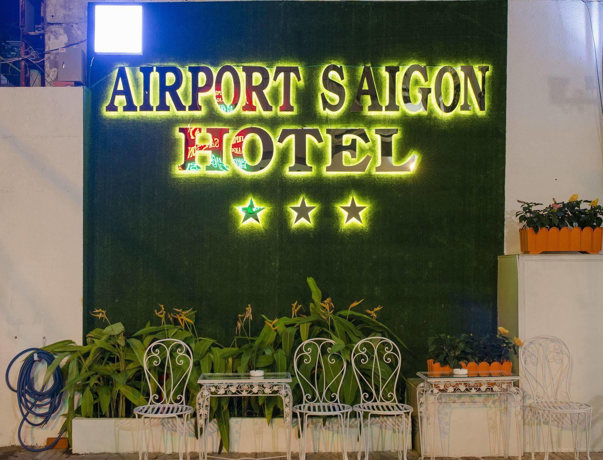 Airport Saigon - Gan Am Thuc Dem Cho Pham