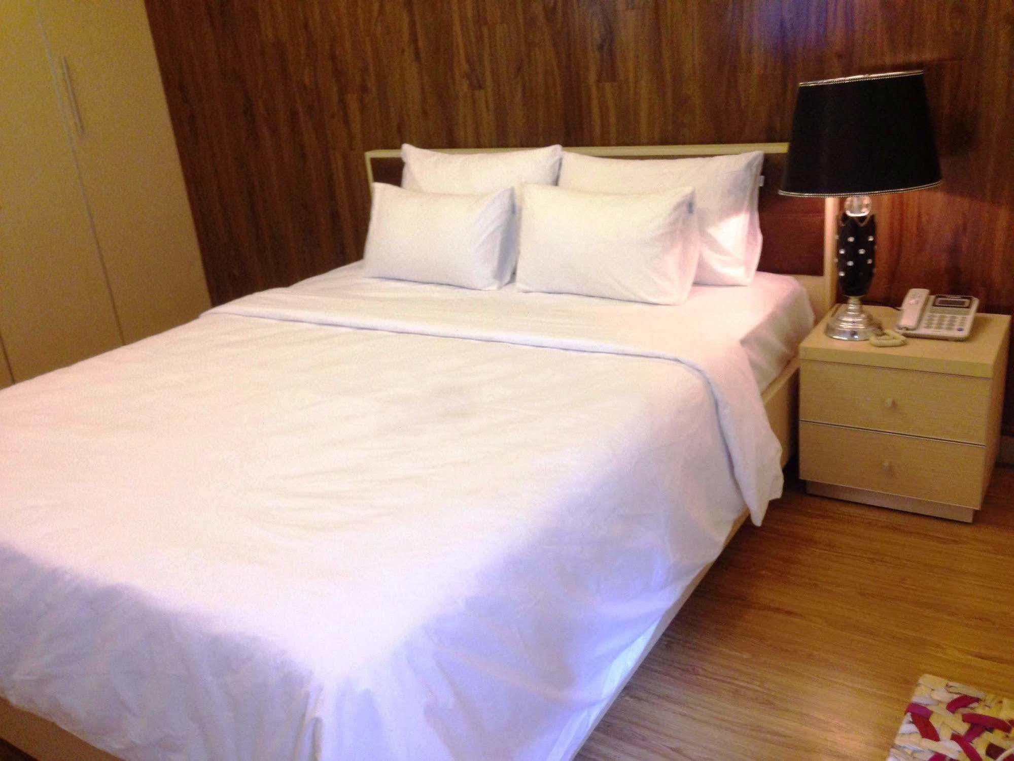 Diamond Ba Trung Aparthotel