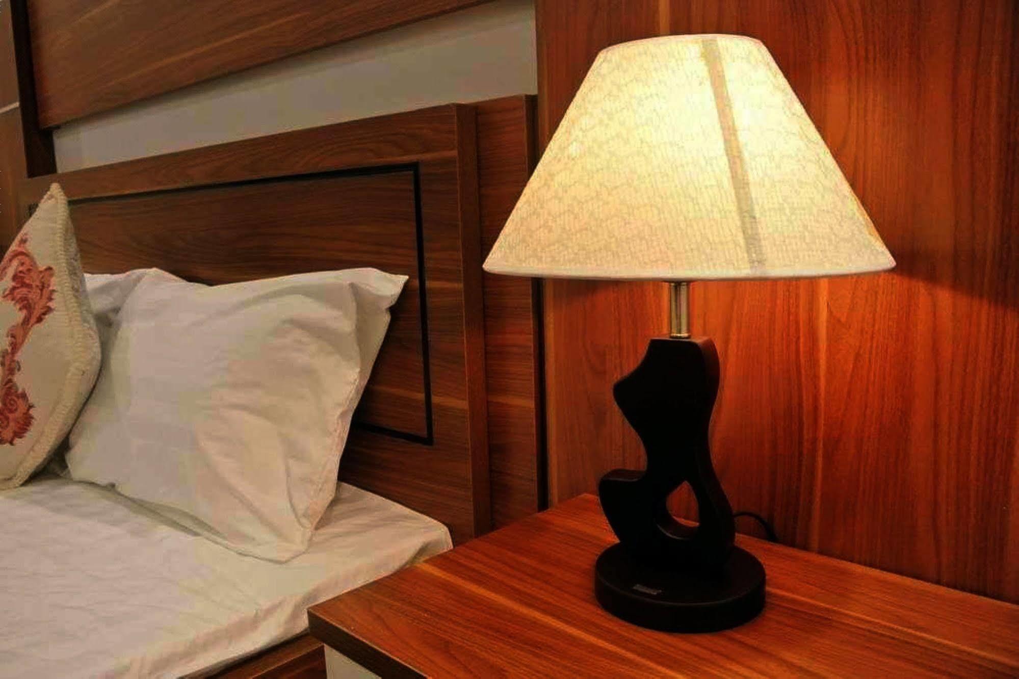 Hotel K *
