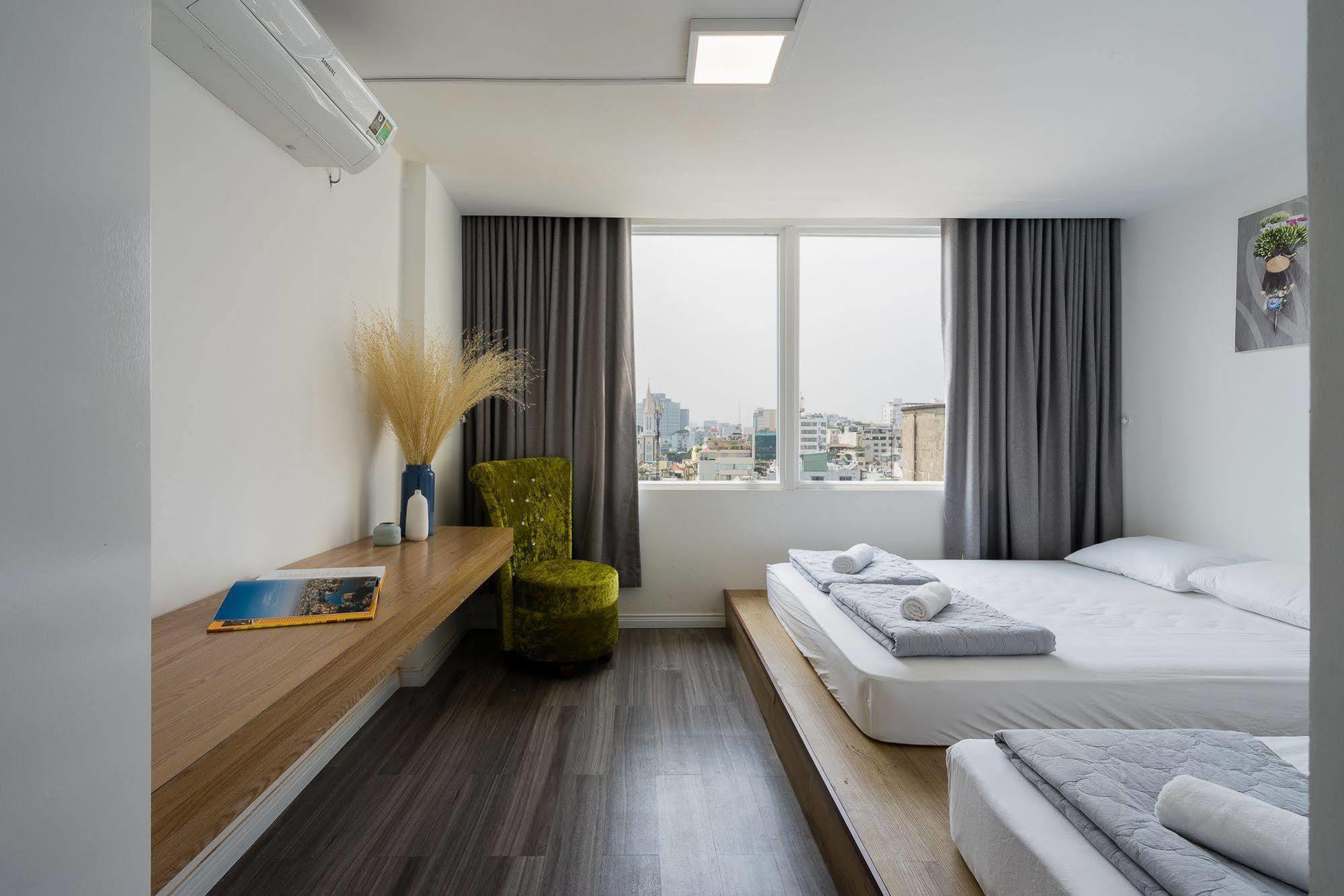 Onetel Saigon 2*