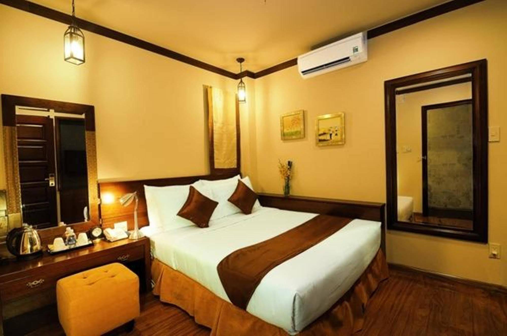 Hotel Asian Ruby Boutique Bui Thi Xuan 2*