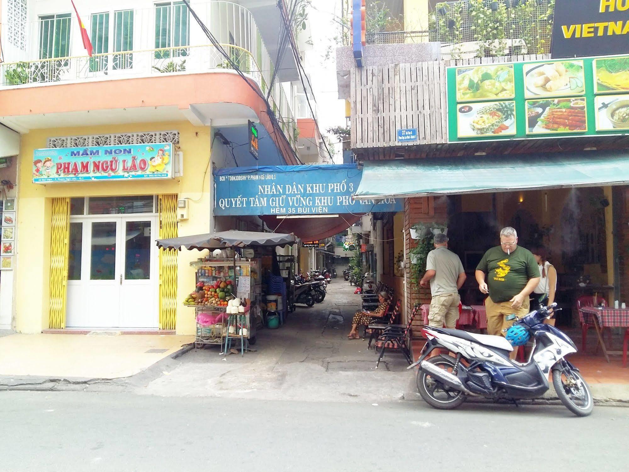 Giang Son 3 Ho Chi Minh City