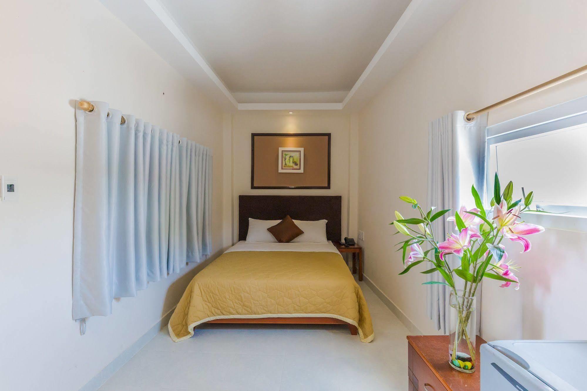 Giang Son 3 2* Ho Chi Minh City