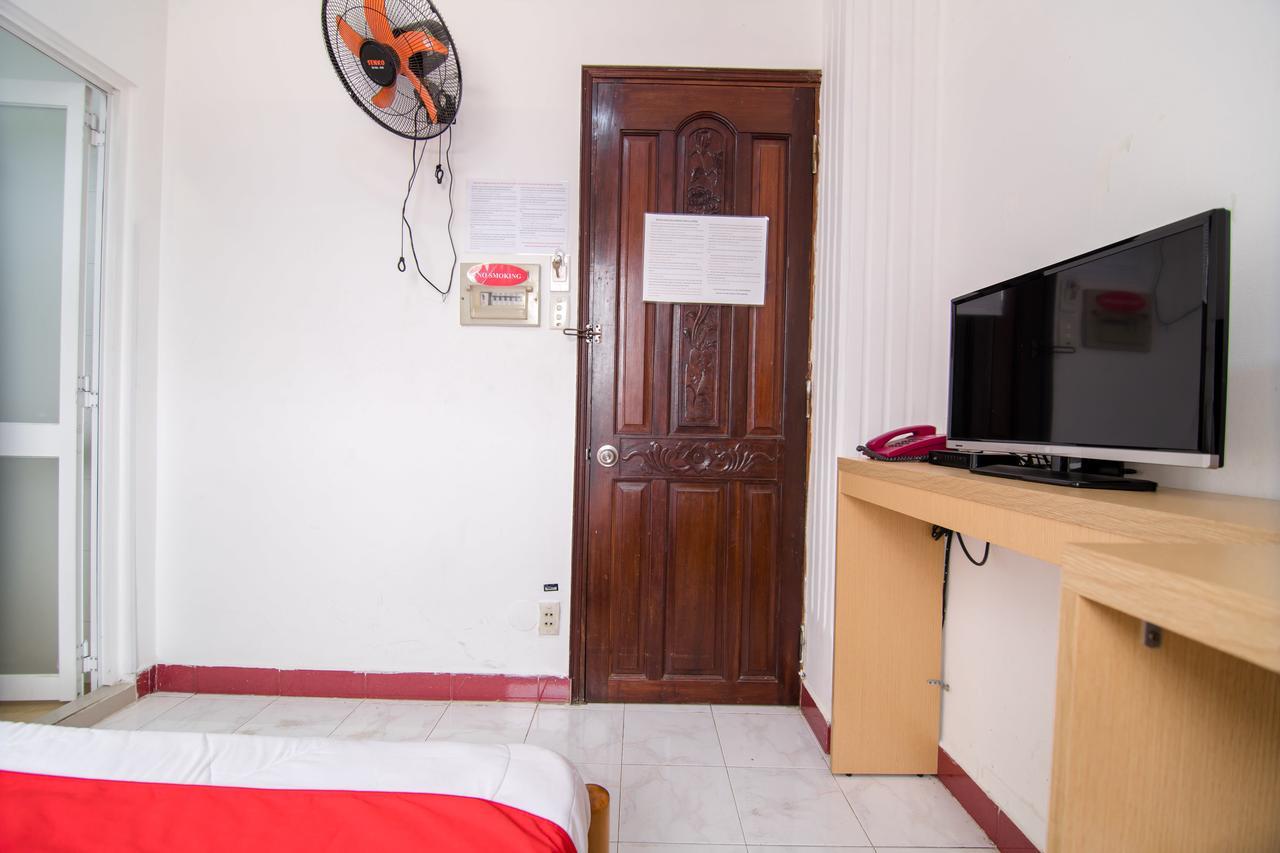 Hotel Reddoorz @ Bui Vien Walking Street 3 Ho Chi Minh City