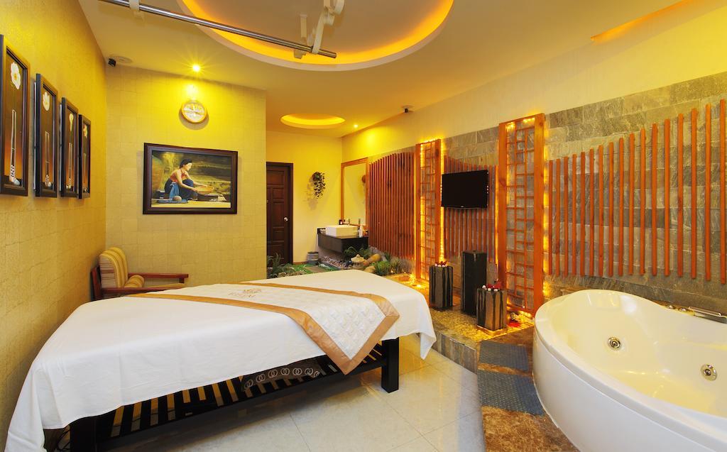 First Hotel - New Wing Ho Chi Minh City
