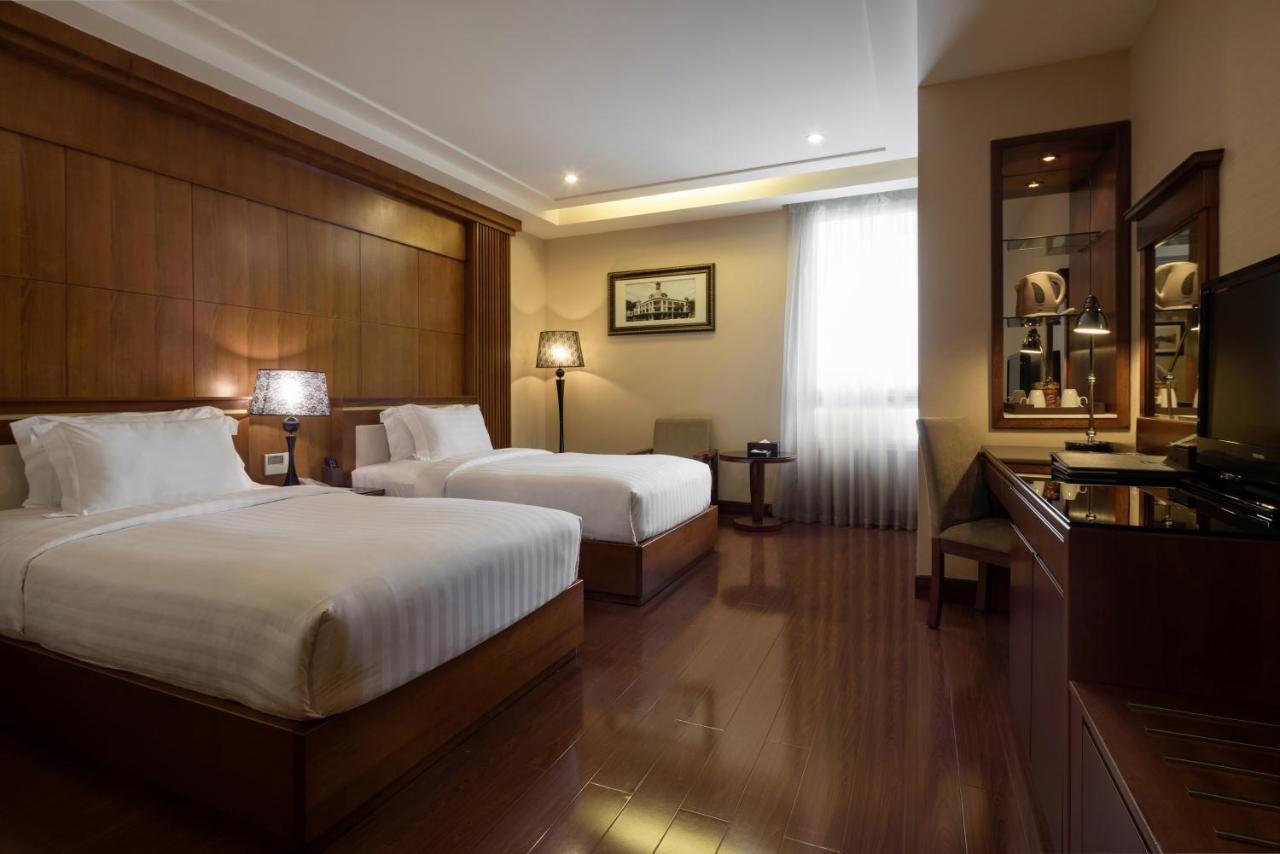 Nhat Ha L'opera 4*
