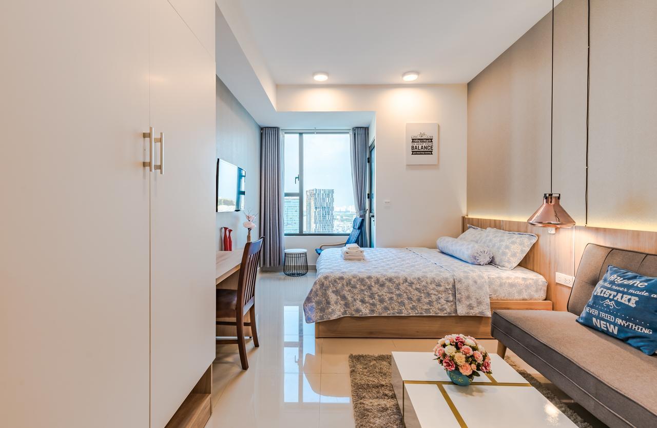 Apartment Teeup - Infinity Pool Signature *