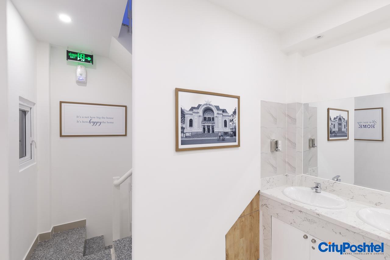 Poshtel Hostel