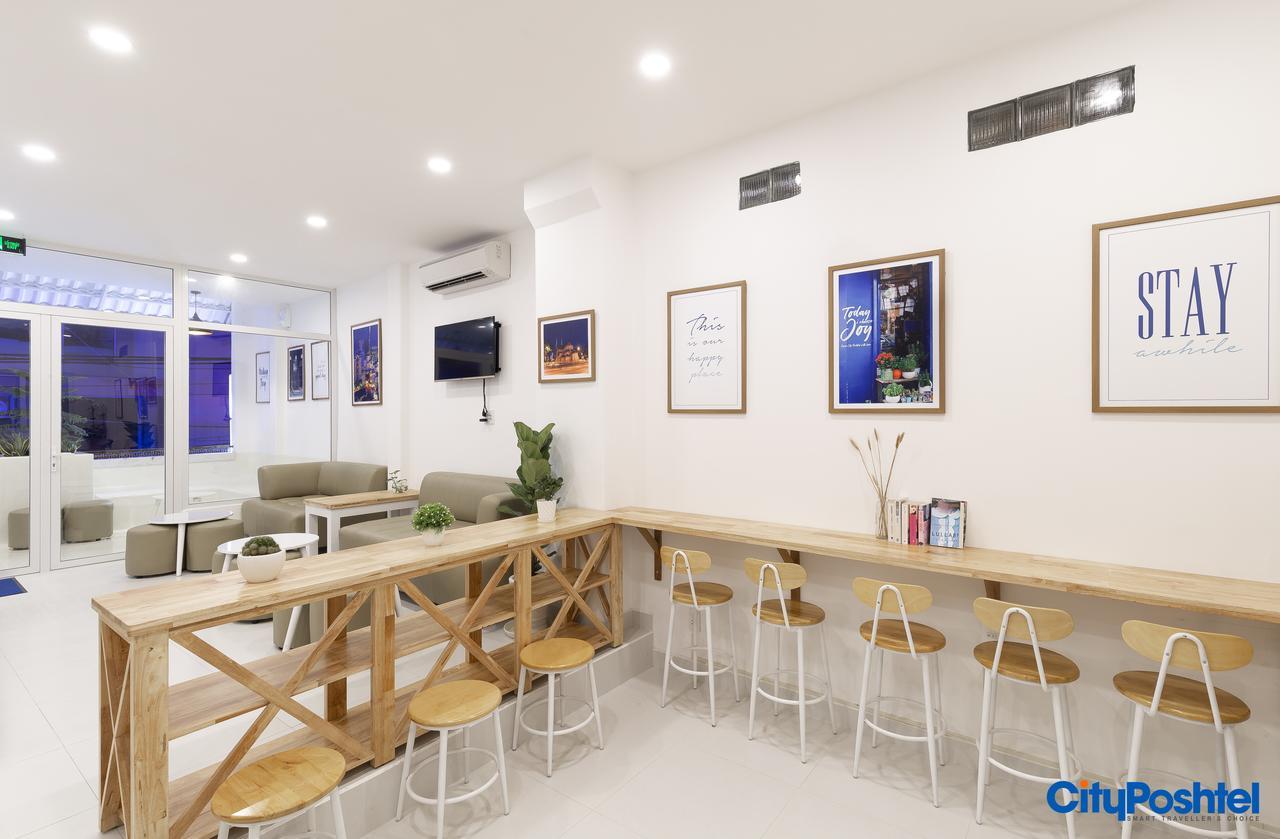 Poshtel