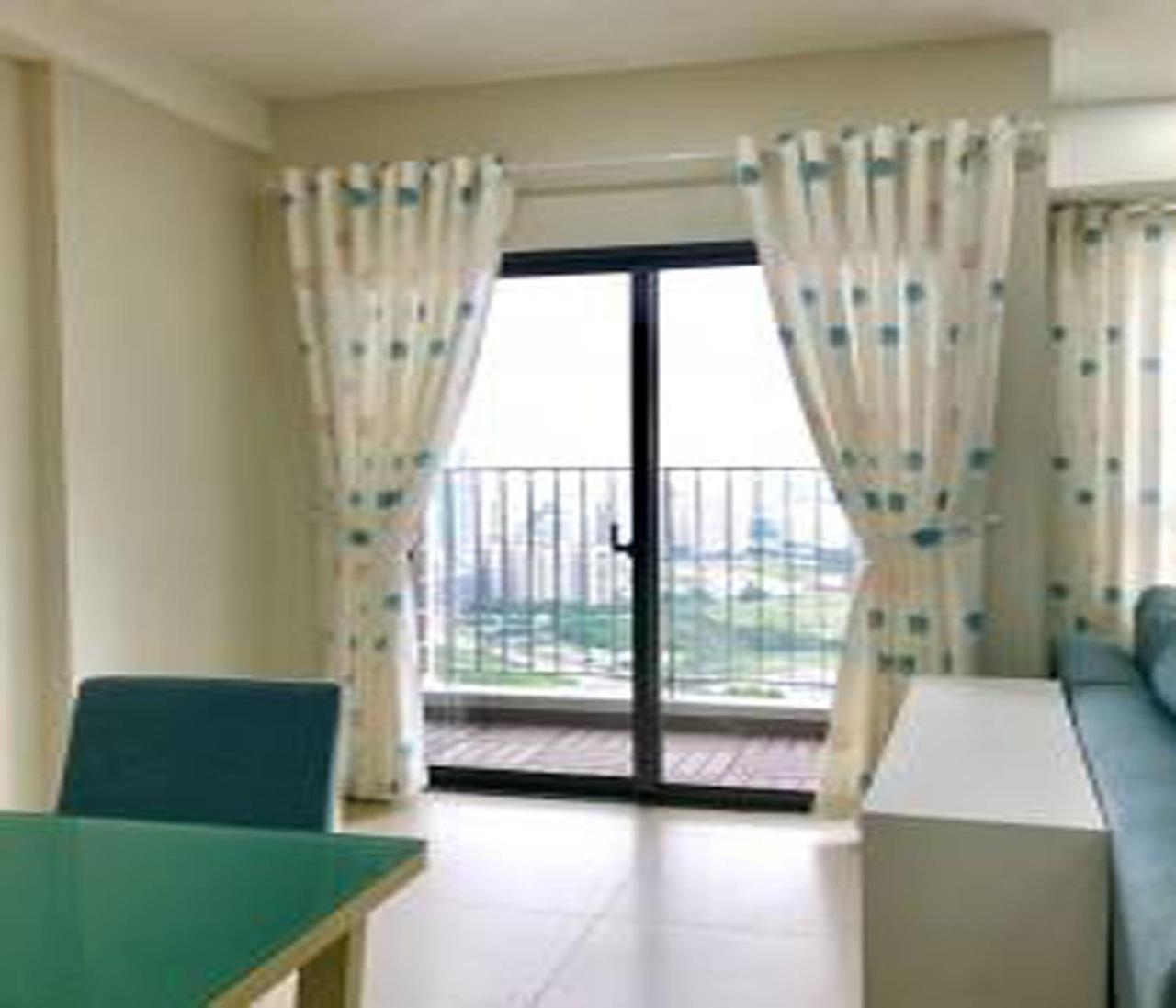 Capitalland's Service Park 1 Vinhomes * Ho Chi Minh City