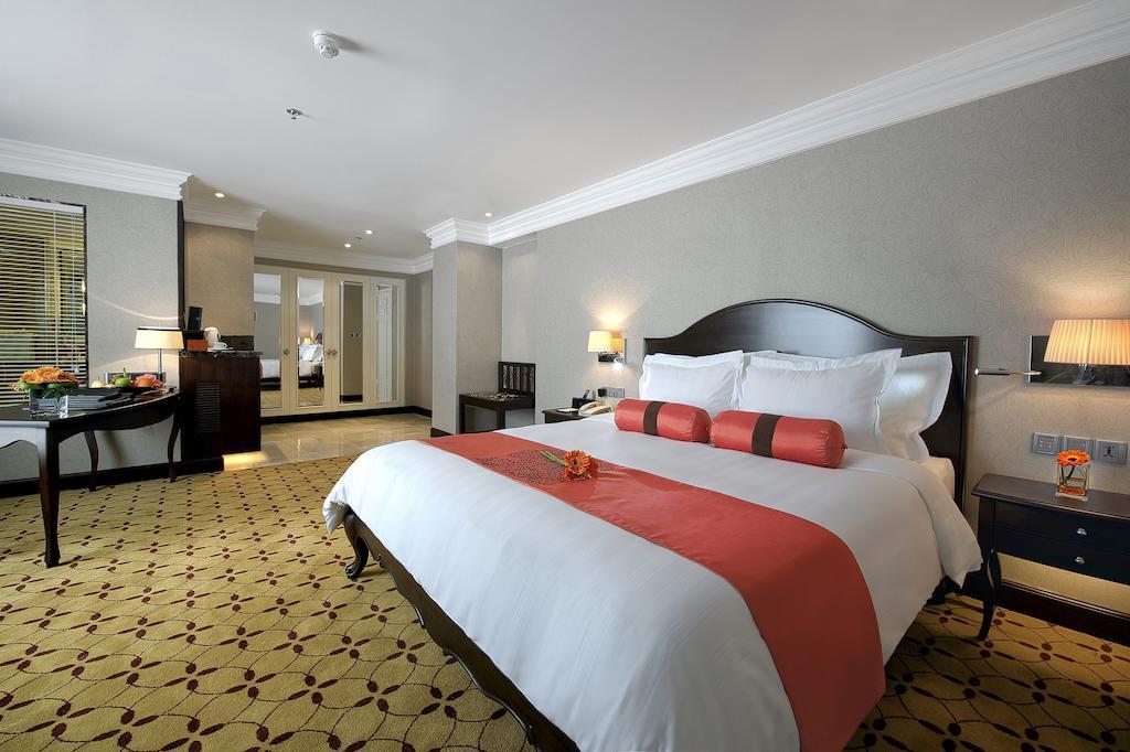 Eastin Grand Saigon Khách sạn