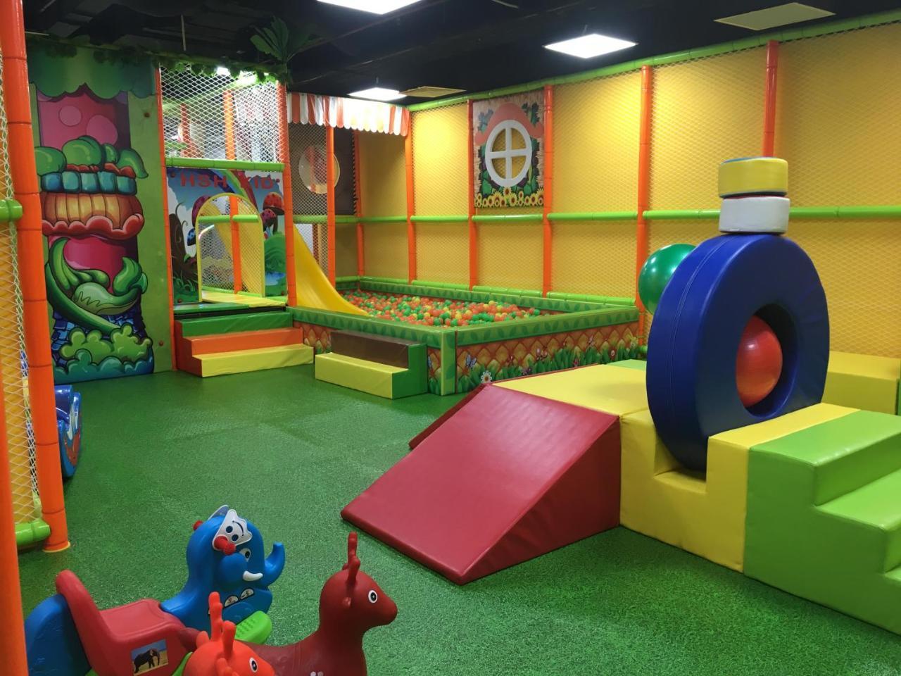 Kirakuan Precious Cocoon , Pool/gym TP. Hồ Chí Minh
