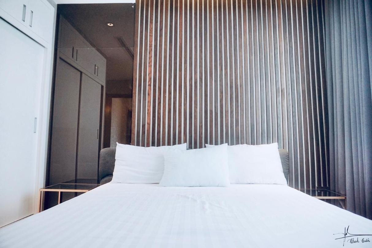 Travelaholic's Inn
