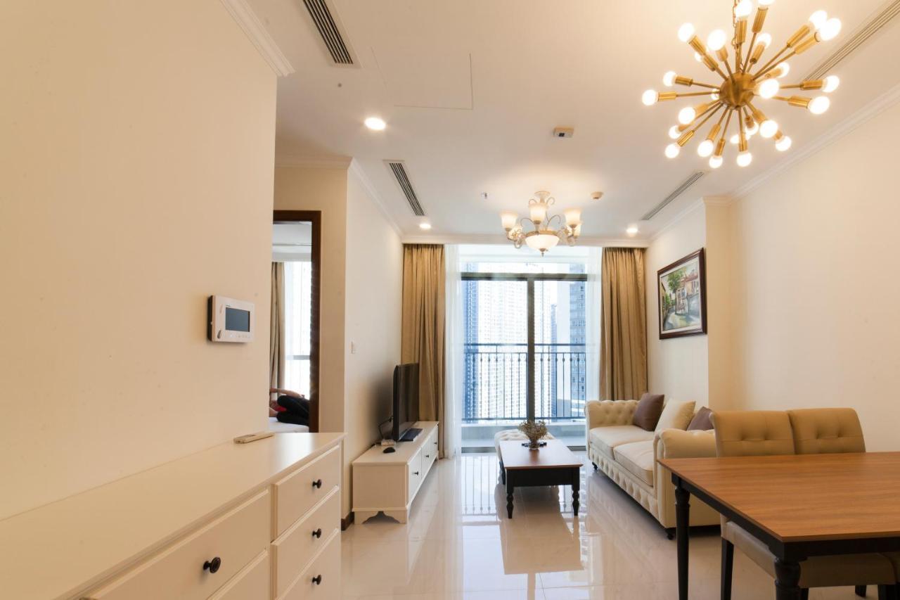 Luxury Vinhomes Central Park Apartment