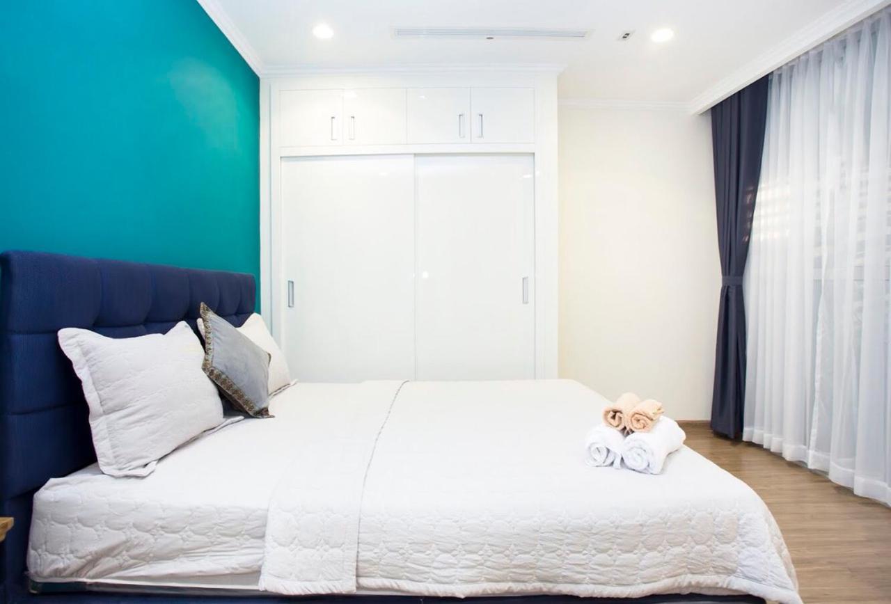 Luxury Vinhomes Central Park Apartment *