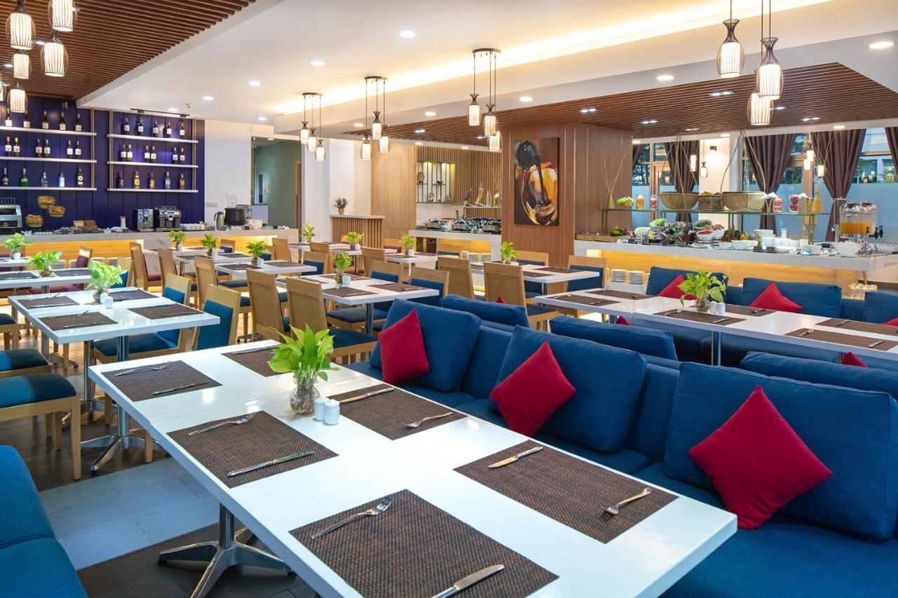 Ibis Saigon South Hotel 3*