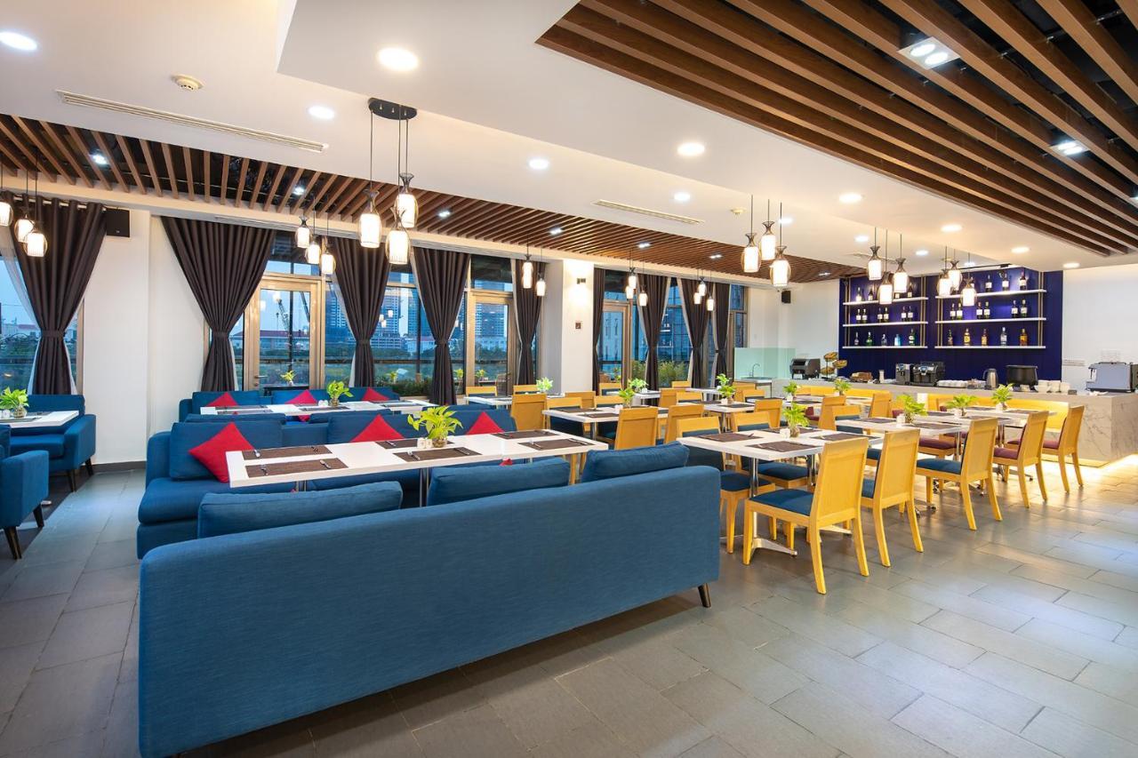 Ibis Saigon South
