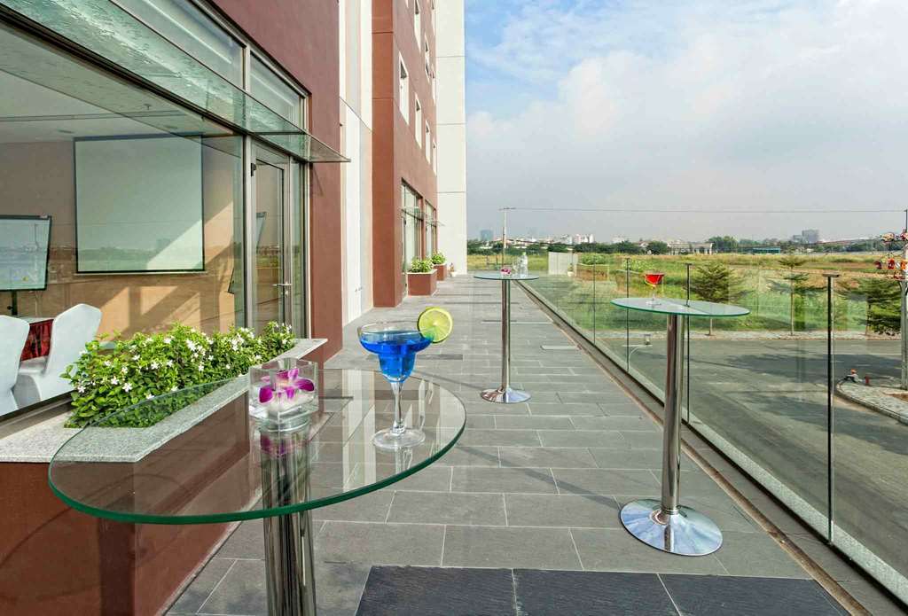 Ibis Saigon South Hotel 3*