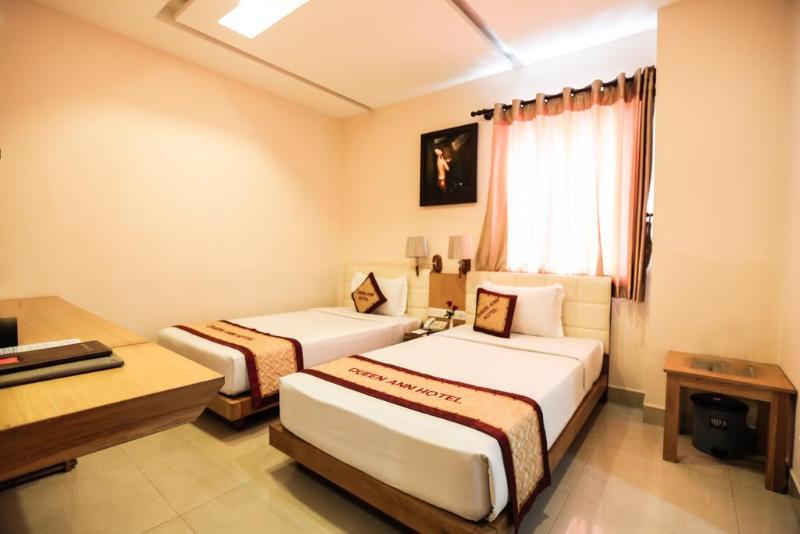 Queen Ann Hotel 3*