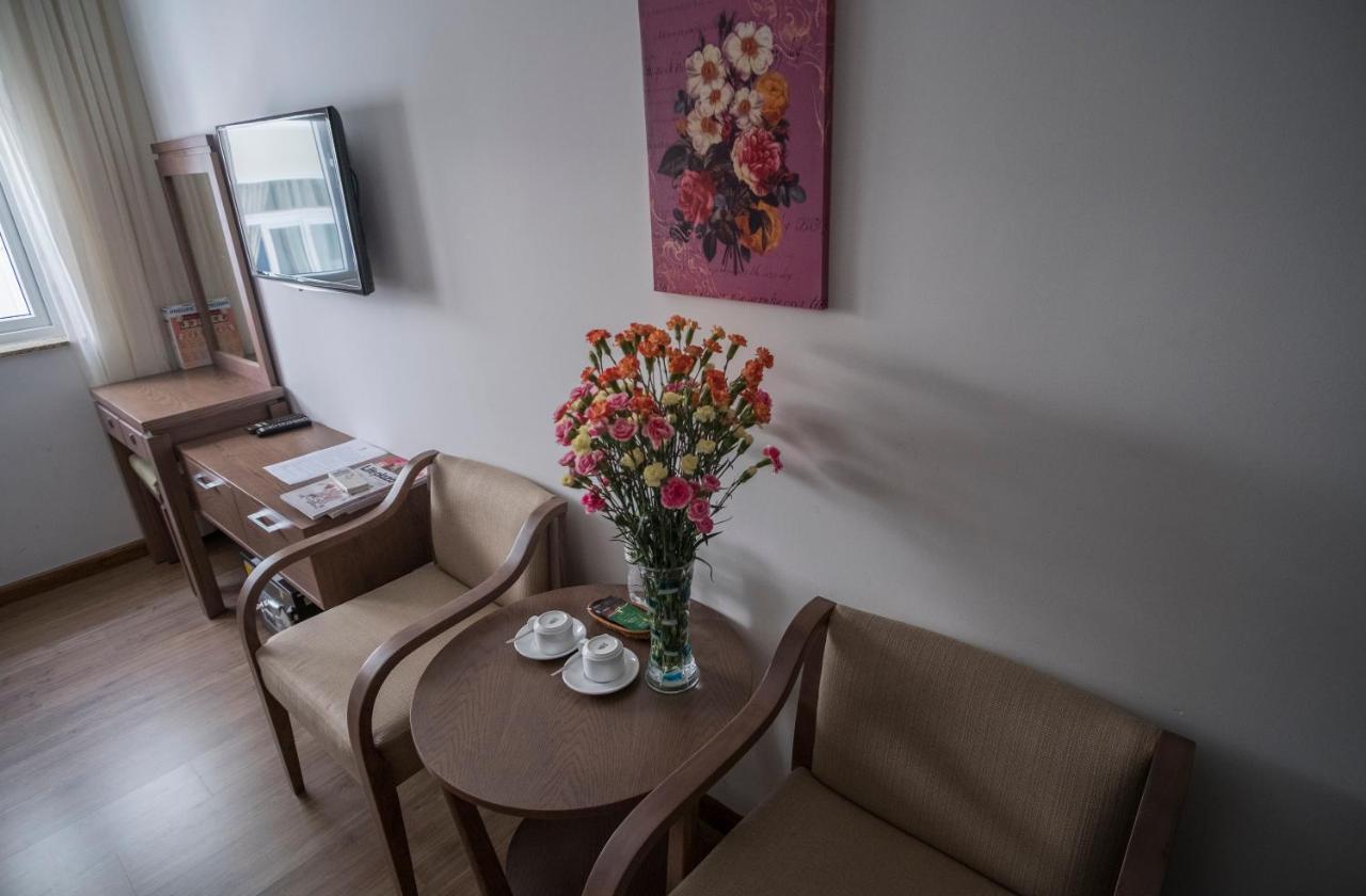Song Hung & Serviced - Ho Dich Vu & Khach San 3* Bandar Ho Chi Minh