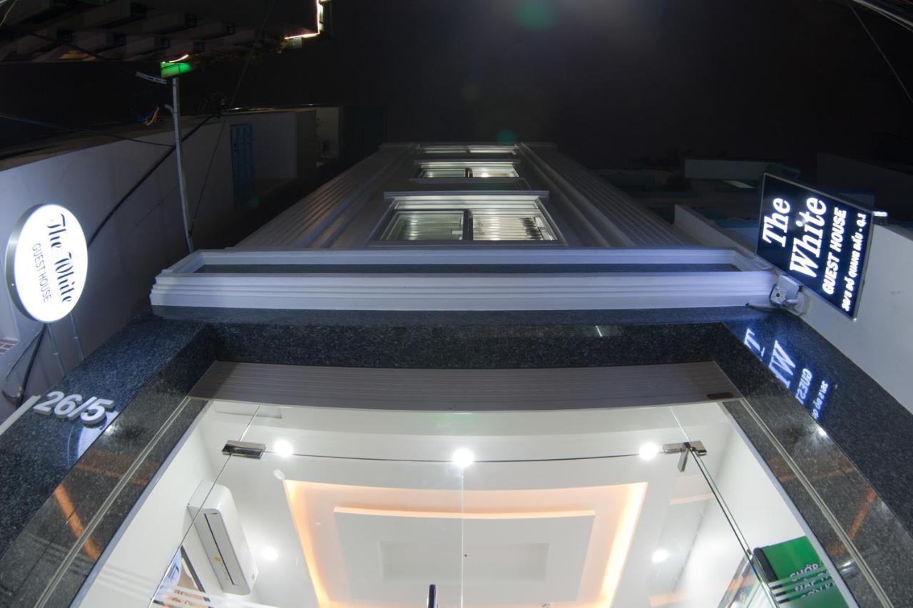 Hotel The White House 3*