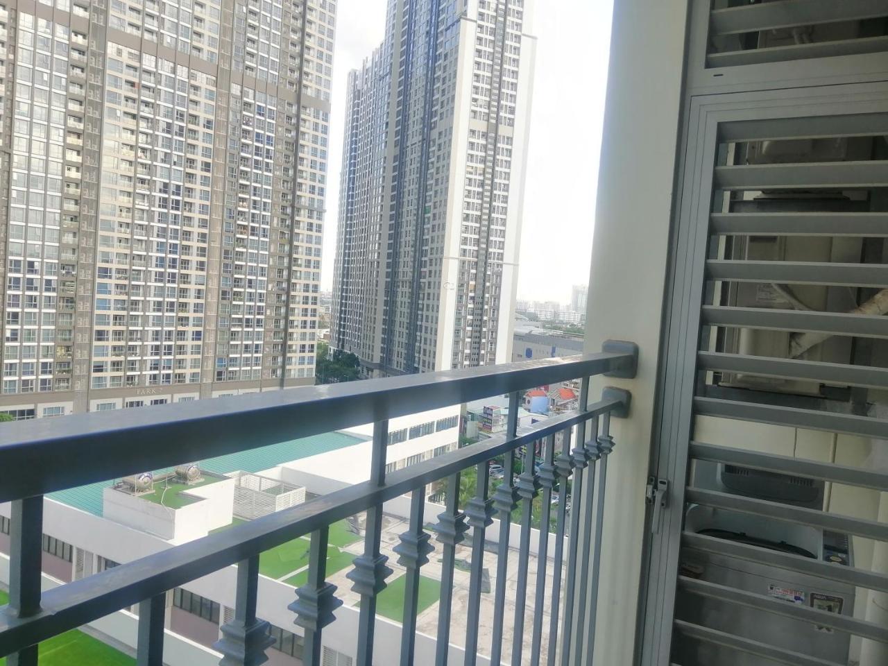 Apartment Vinhomes 4u *