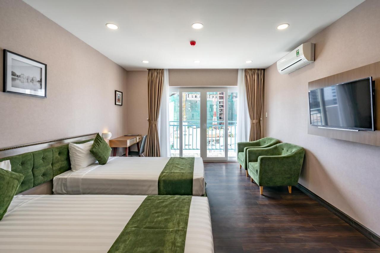 Hotel Emerald 3*
