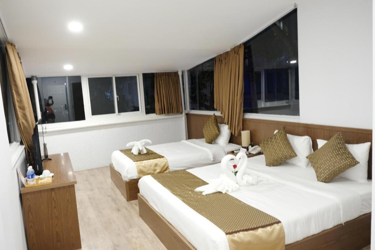 The Umi Hotel 3*