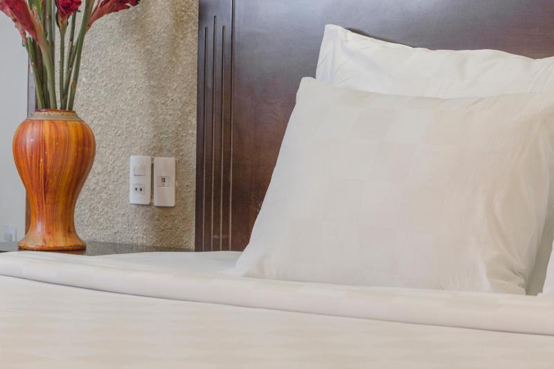 Singita Saigon Boutique Jeonse & Travel W Special Airport Service Deals 4*