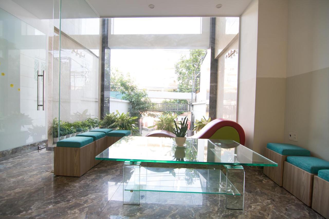 Hotel Tran Binh Trong Binh Thanh