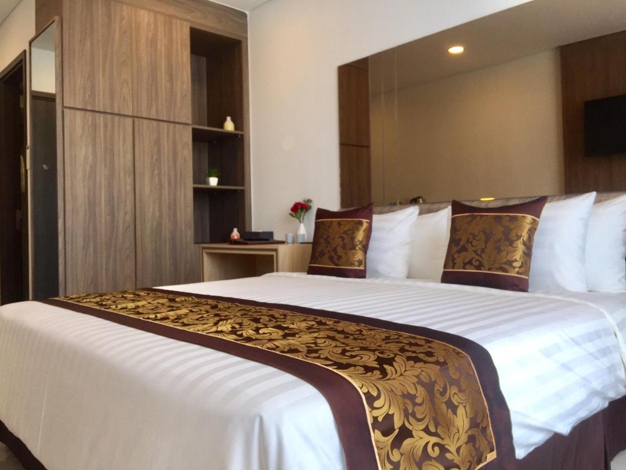 Aurora Western Village Hotel Ho Chi Minh City