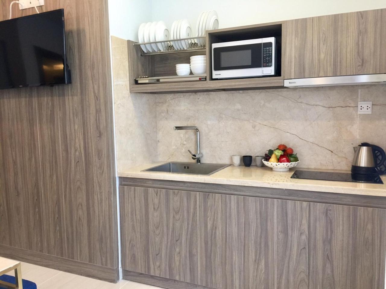 Aurora Western Village Khách sạn 4*