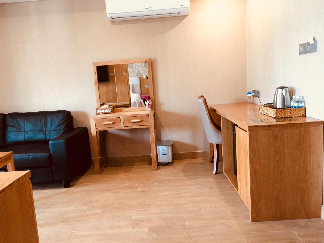 Imperial Saigon 3*
