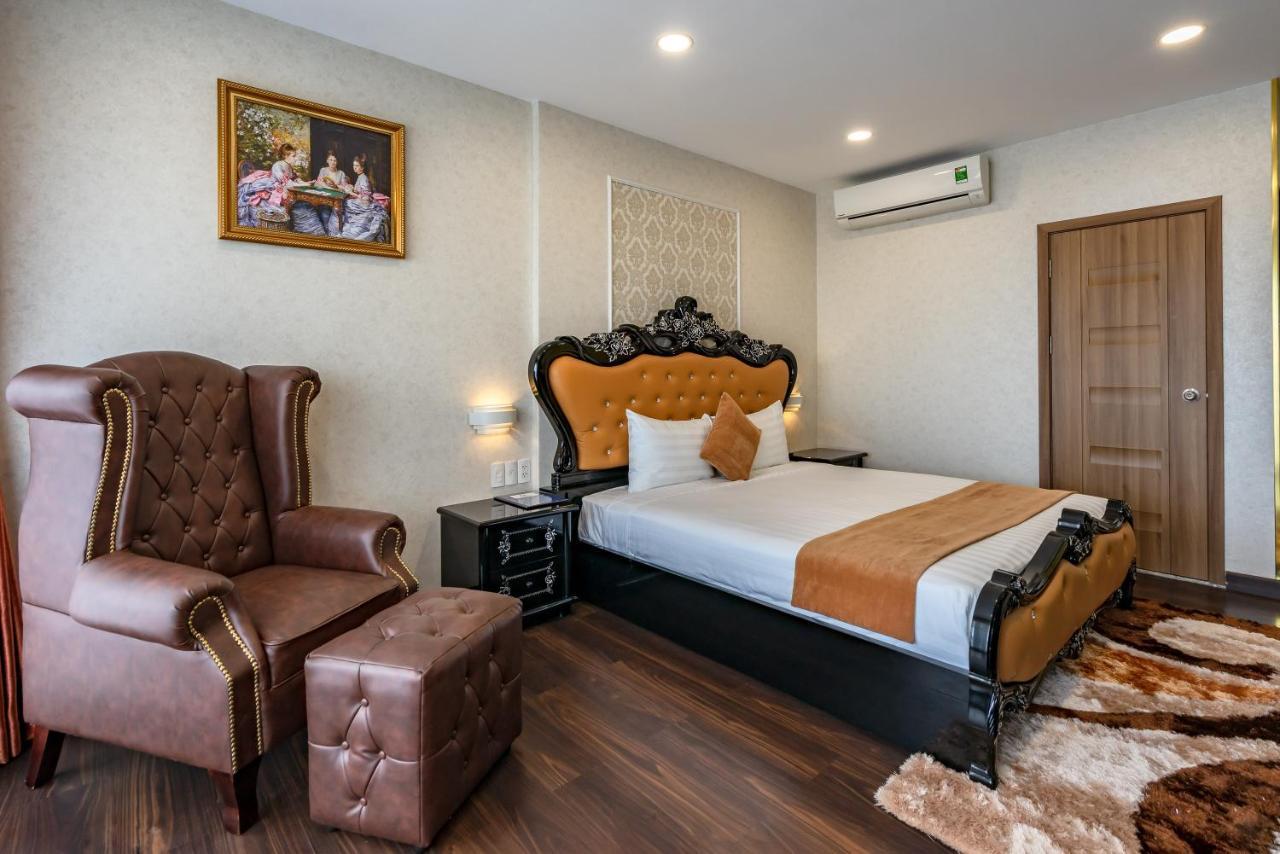 Hotel Emerald