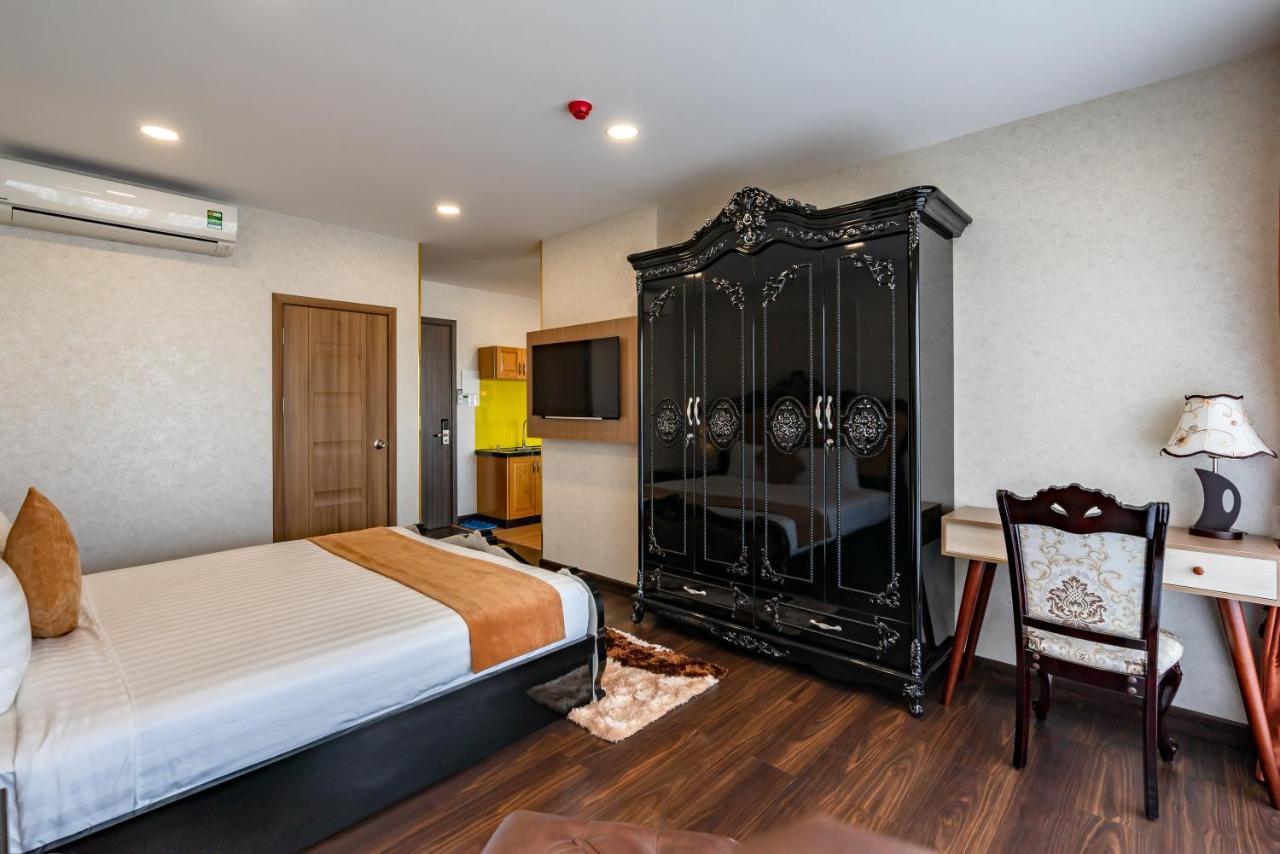 Hotel Emerald 3*