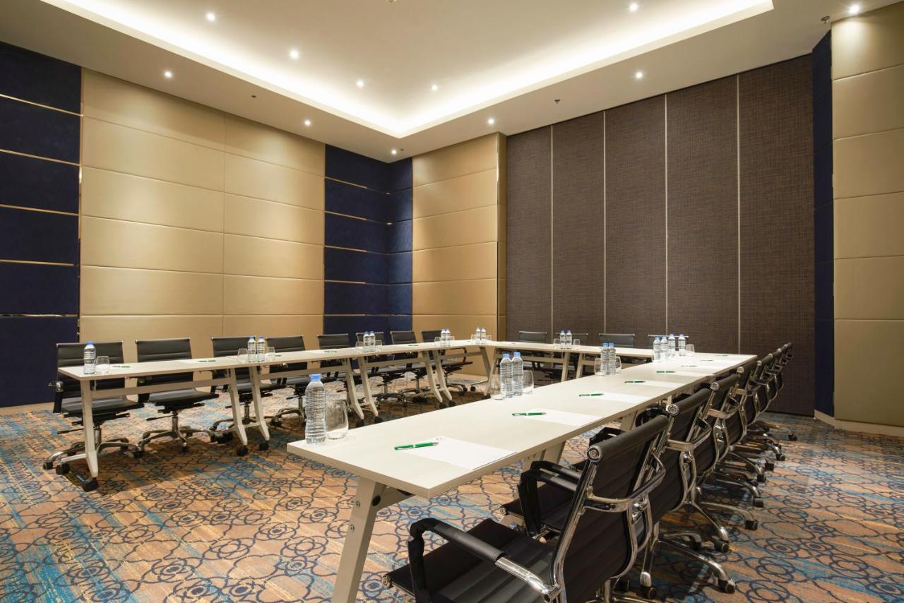 Aparthotel Oakwood Saigon 5*