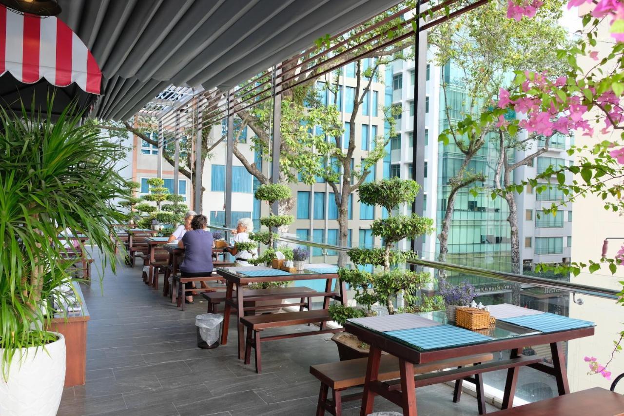The Umi Hotel 3*