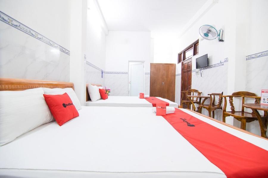 Hotel Reddoorz Hoang Tuan 2*