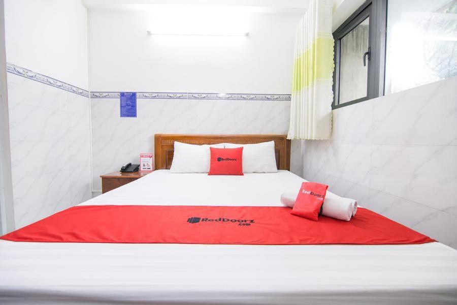 Hotel Reddoorz Hoang Tuan