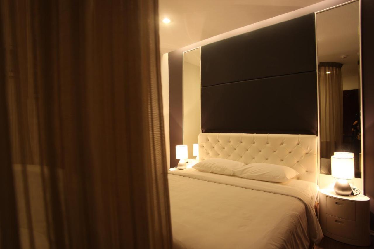 Hotel Aha Friday Royal