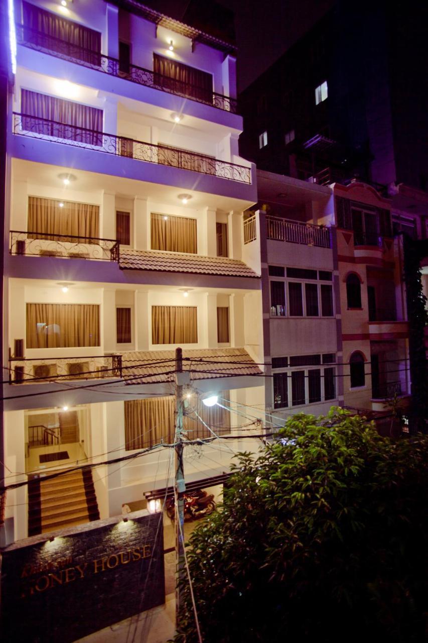 Aha Friday Royal * Ho Chi Minh City