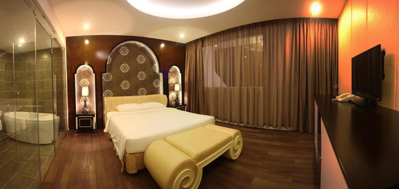 Aha Friday Royal * Ho Chi Minh City